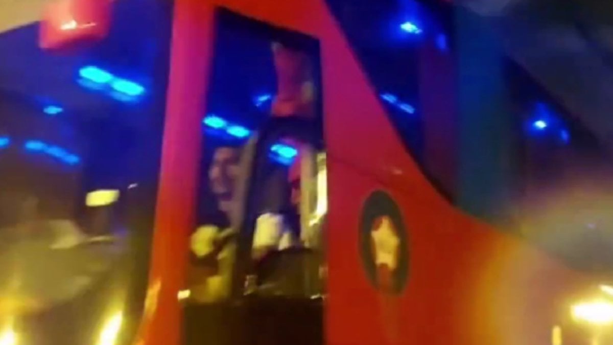 Achraf Hakimi, milli takım otobüsünü kullandı