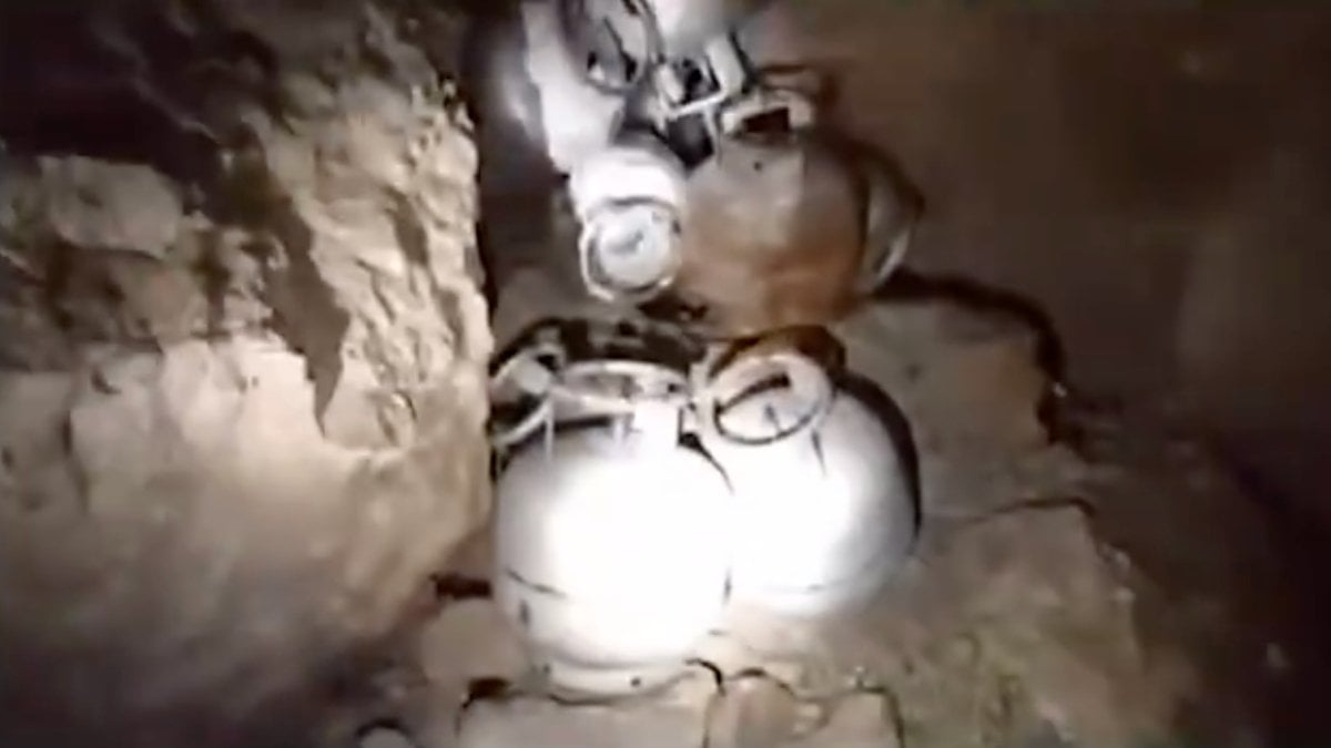 12 ilde Gürz-5 operasyonları: Teröristlere ait 76 sığınak imha edildi