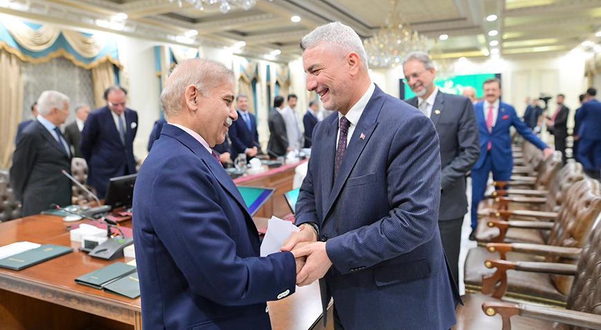 Bakan Bolat, Pakistan Başbakanı Şerif ile bir araya geldi