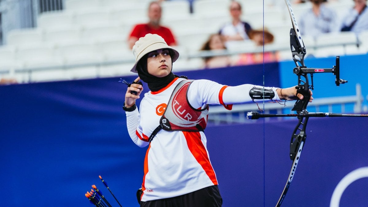 Milli Okçu Elif Berra Gökkır, Paris’e çeyrek finalde veda etti
