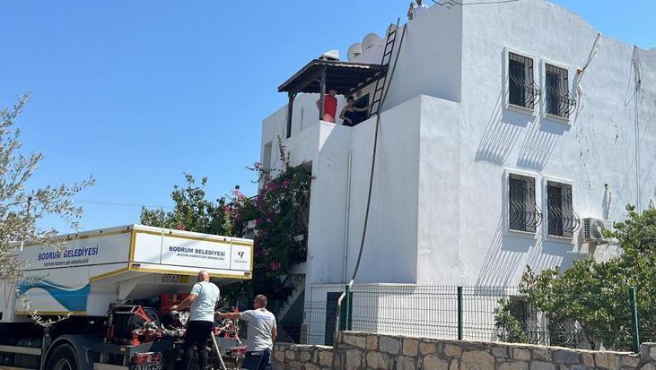 Tatil merkezi Bodrum’da kriz! Mahallelere su tankerleri taşınıyor
