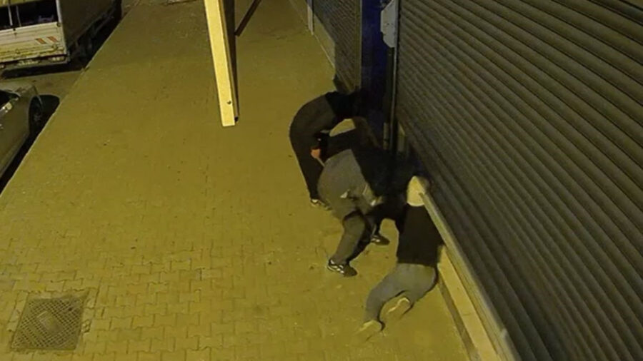 İstanbul’da klima hırsızlığı kamerada