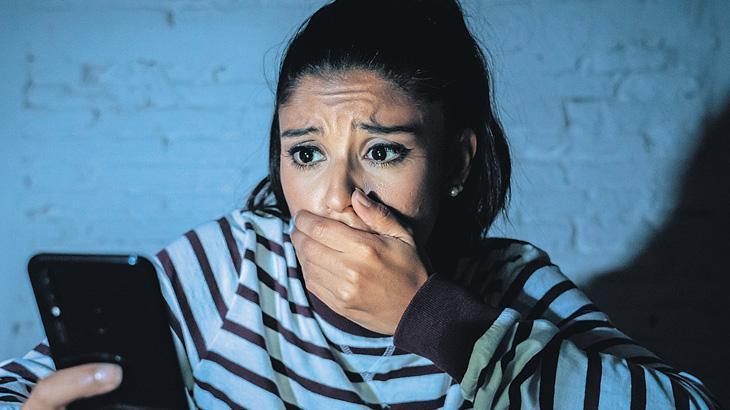 Dijital şiddetkadın sağlığını tehdit ediyor